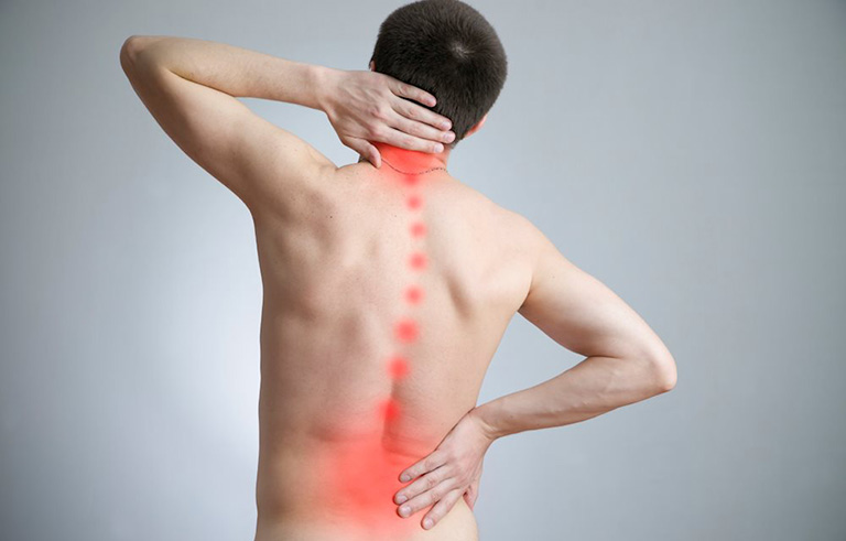 đau lưng cấp có nguy hiểm không