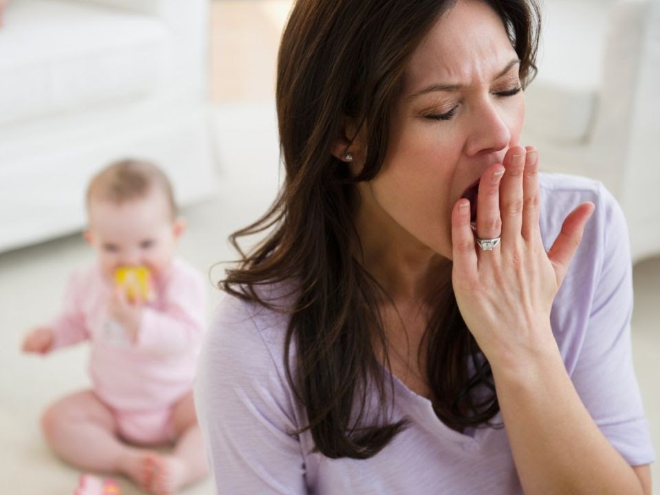 đau nửa đầu bên phải và nhức mắt có nguy hiểm không