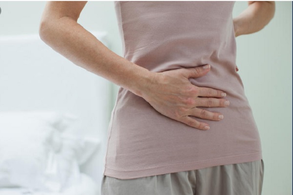 đau thượng vị lan ra sau lưng