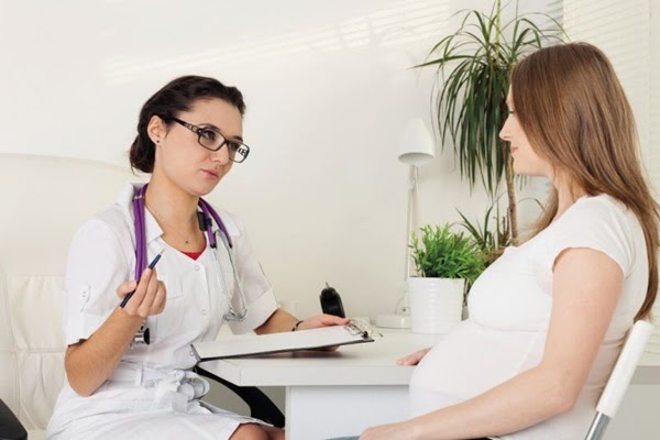 bà bầu bị đau lưng phải làm sao