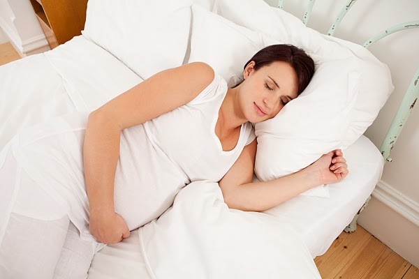 bà bầu đau lưng 3 tháng đầu thì nên làm gì