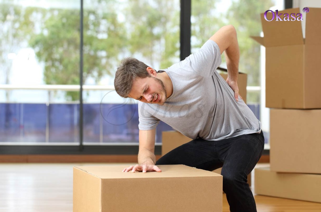 bị đau khi mang vác vật nặng