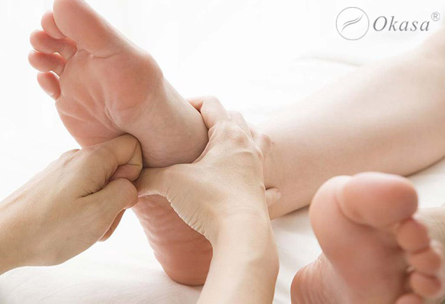 Bí quyết massage bấm huyệt nơi bàn chân tốt cho sức khỏe 