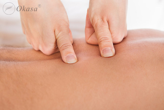 Các tư thế phổ biến khi thực hiện xoa bóp bấm huyệt