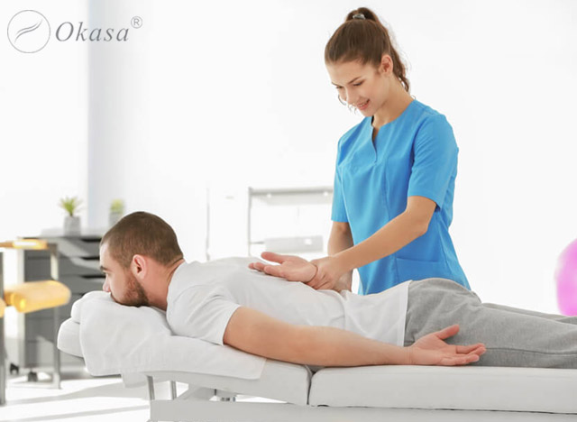 Các tư thế phổ biến khi thực hiện xoa bóp bấm huyệt