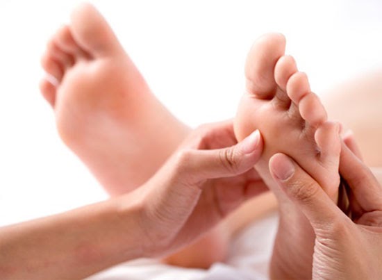 Cách bấm huyệt bàn chân trị bách bệnh
