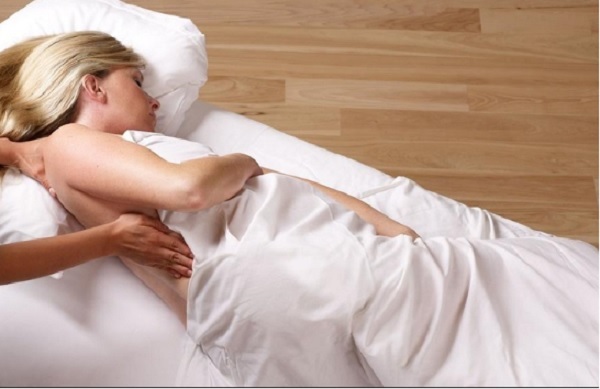 cách giảm đau lưng cho bà bầu