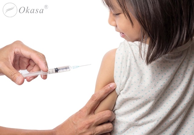 Cách xử lý tình trạng đau bắp tay sau khi tiêm vắc-xin