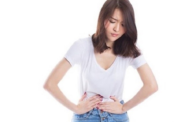 chậm kinh đau bụng dưới đau lưng do đâu