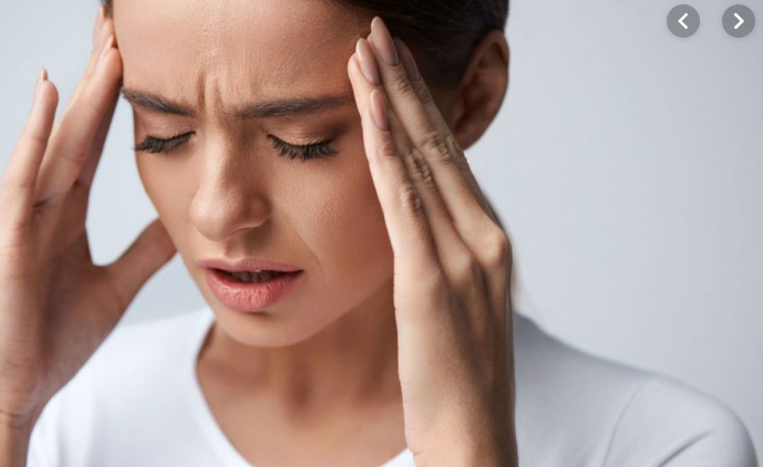 đau đầu 2 bên thái dương