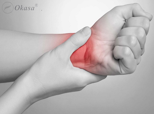 Dấu hiệu chấn thương ở tay, cách xử lý