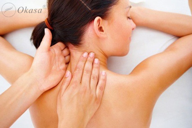Hiểu về tình trạng đau nửa đầu vai gáy