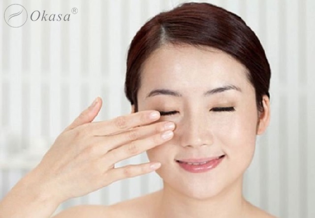Hướng dẫn massage bảo vệ da mặt trong thời tiết hanh khô