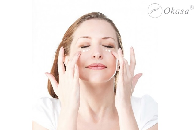 Massage giúp giảm mỏi mắt và xóa nếp nhăn
