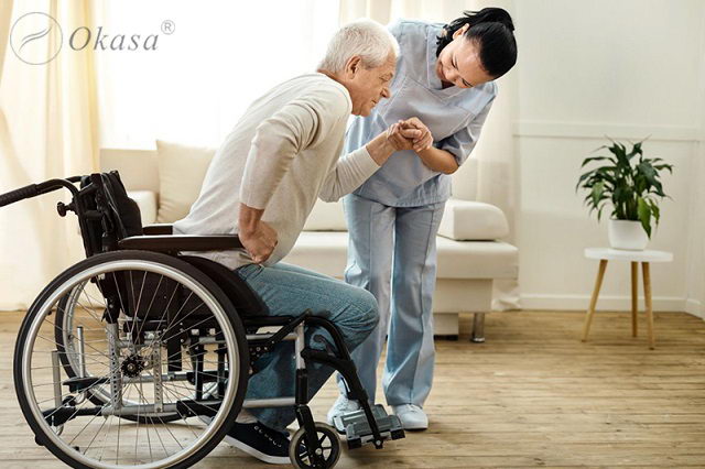 Massage lưng cho người bị thoát vị đĩa đệm