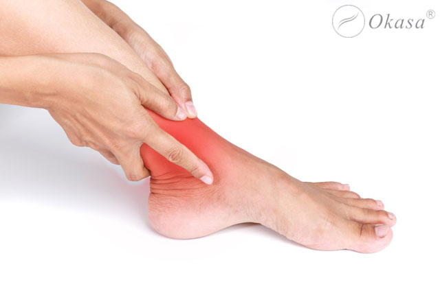 Mắt cá chân bị sưng đau, cách xử lý