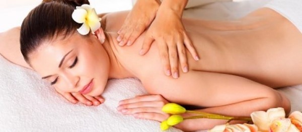 Mát xa giúp giảm mệt mỏi đau nhức khắp người