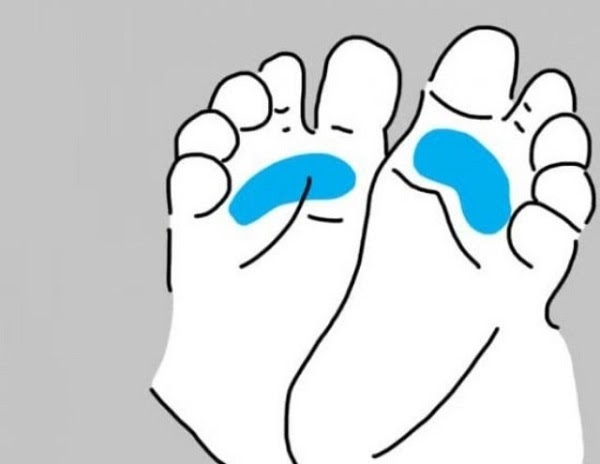 mát xa lòng bàn chân cho bé như nào cho hiệu quả