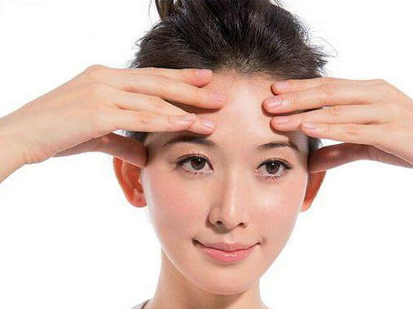 mát xa trị nhức đầu hiệu quả