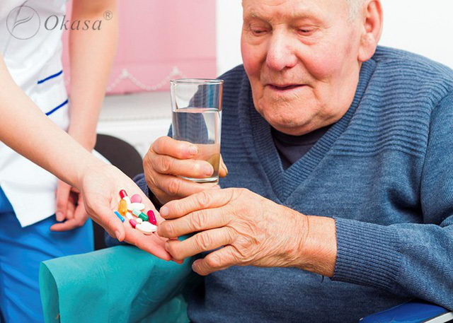 Người cao tuổi nên làm gì khi bị đau nhức xương khớp ?