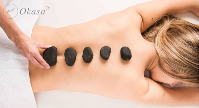 Những lợi ích và bất cập của massage đá nóng