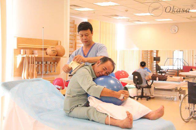 Phục hồi chức năng cho người bị tai biến mạch máu não