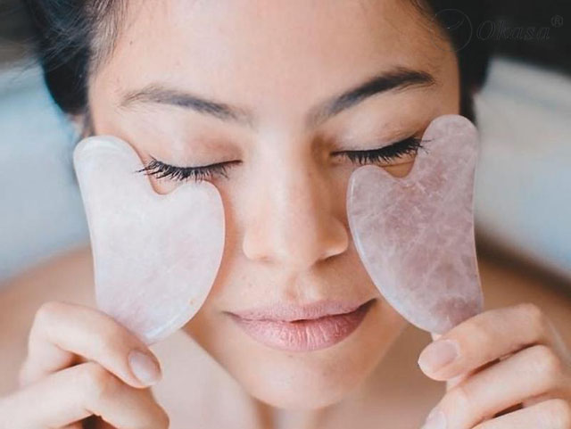 Phương pháp massage bằng đá quý Gua Sha