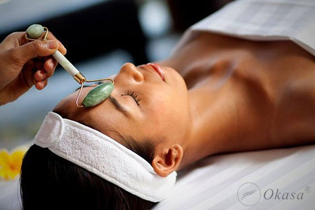 Phương pháp massage bằng đá quý Gua Sha