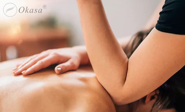 So sánh massage cơ sâu và massage thường