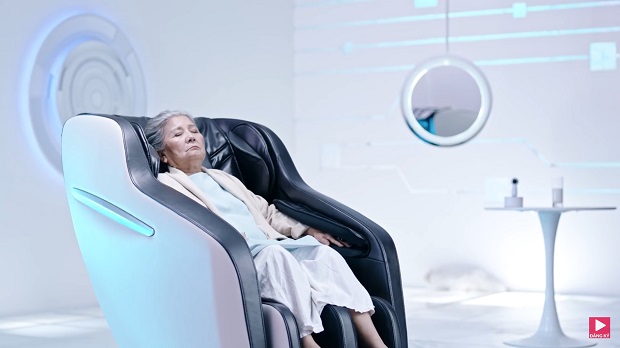 Ghế massage giúp người già sống thoải mãi hơn - nhất là đối với Nhật Bản một nơi đang già hóa quá nhanh