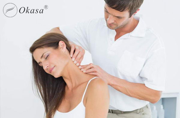 Điều trị đau mỏi vai gáy bằng liệu pháp massage