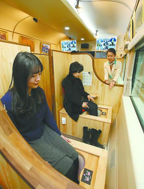 Du lịch với tàu hỏa sưởi ấm, massage cho du khách