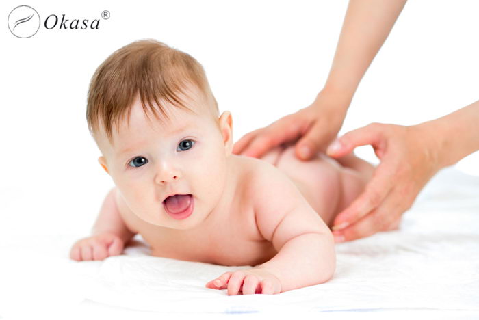 Massage cho trẻ sơ sinh có tốt không?