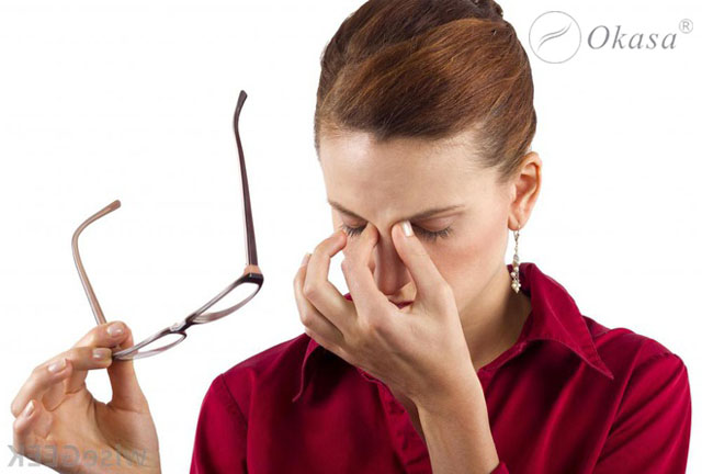 Thực hiện massage Shiatsu cho mắt theo cách của người Nhật