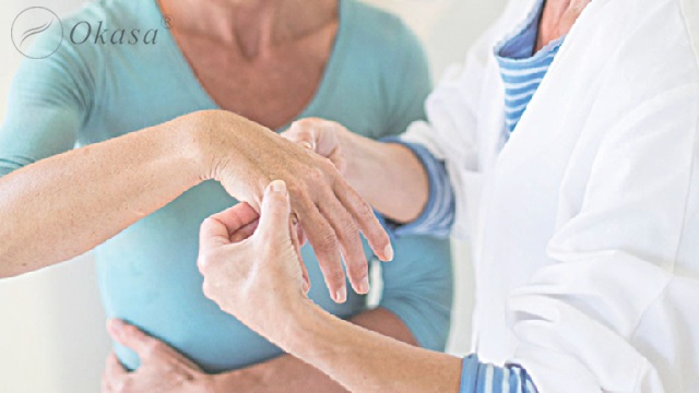 Tổn thương viêm khớp và viêm quanh khớp