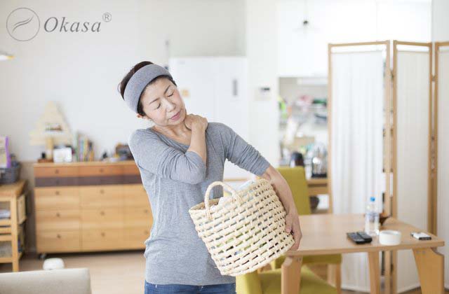 Triệu chứng và biến chứng của trật khớp vai