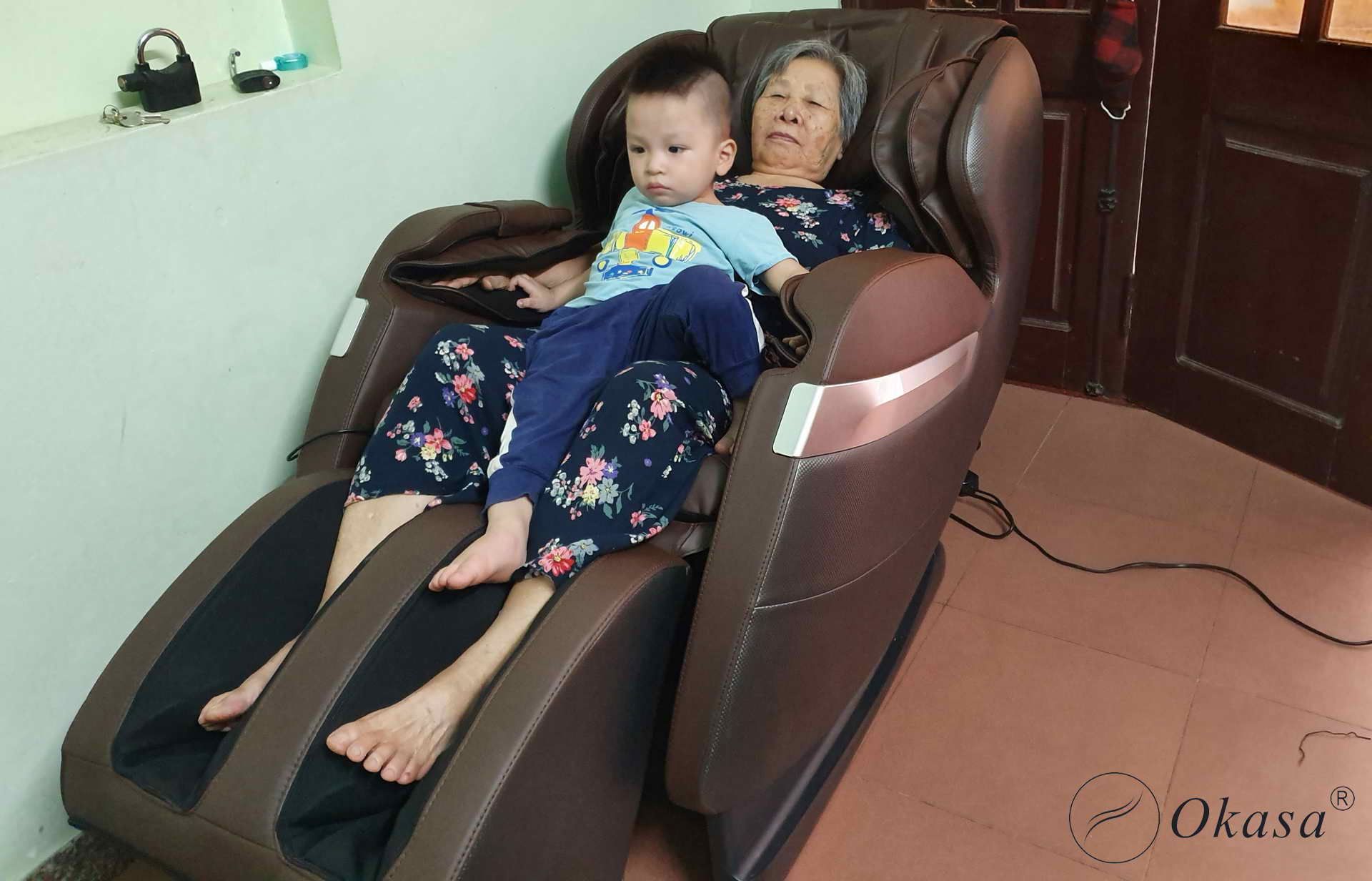 Trẻ em dưới 6 tuổi có nên sử dụng ghế massage toàn thân?